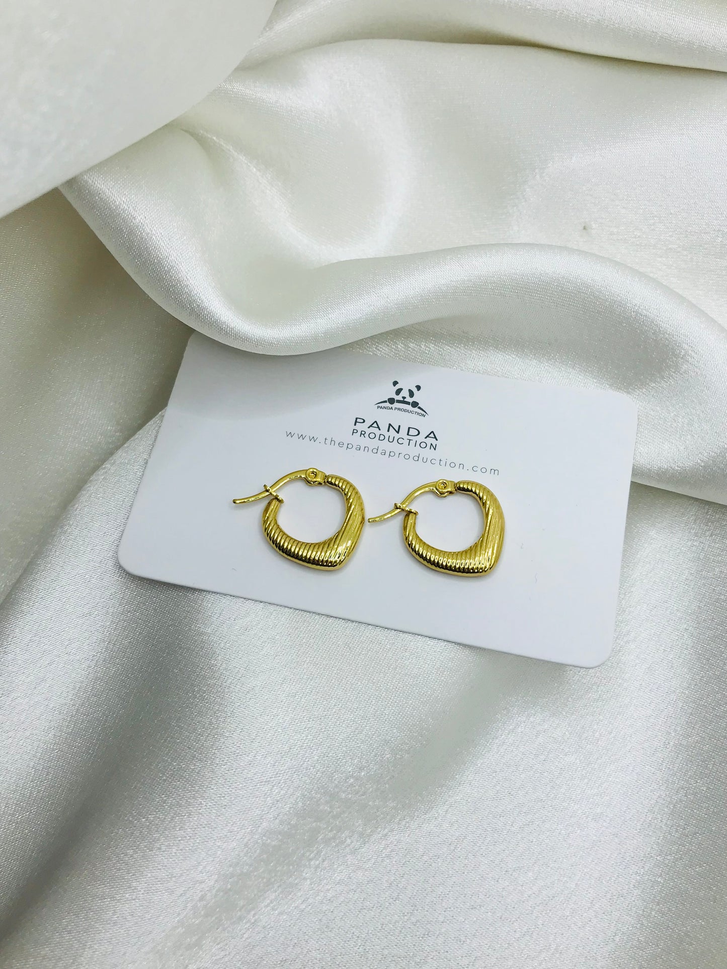 Bella Design Hoops